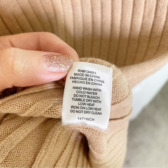New Wayf x BFF Dede & Emily Hollie Long Sleeve Sweater Dress in Camel Size Large - Picture 4 of 11